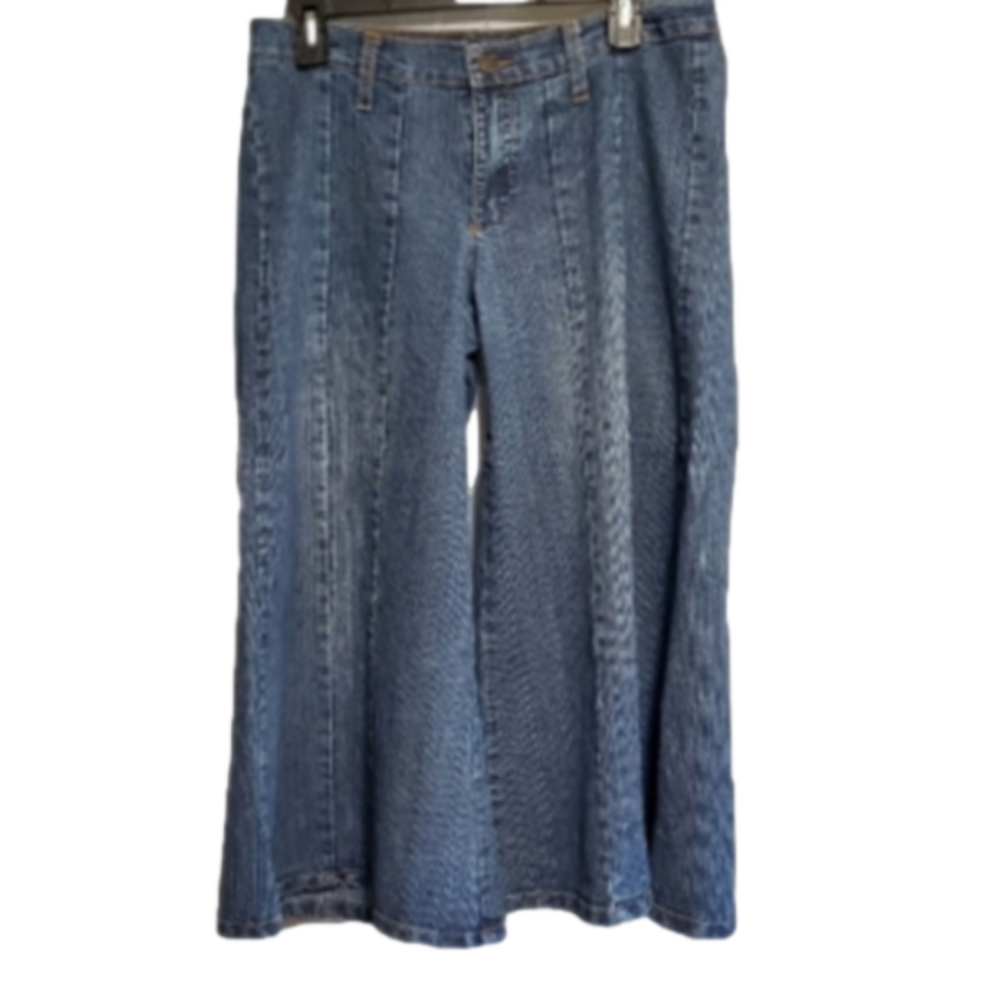 Destiny Loose Flare Cropped Jeans 7/8 - Picture 1 of 8